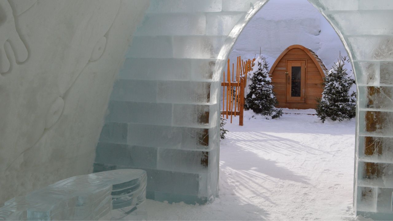 Hotel De Glace- Ice Hotel 